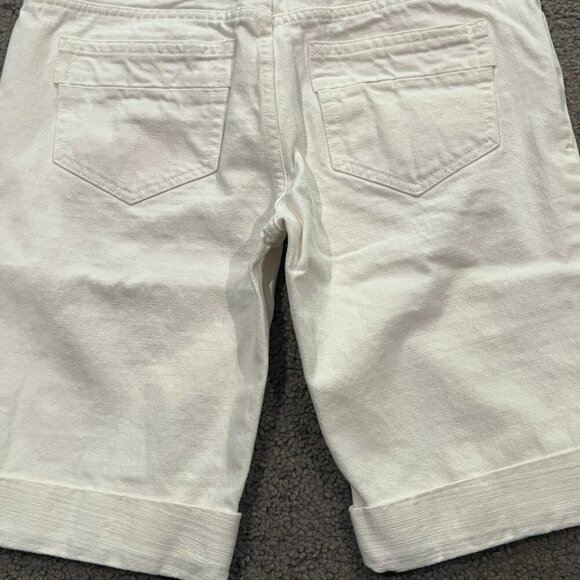 MARC JACOBS WHITE DENIM BERMUDA SHORTS - 100% Cotton  MADE IN USA  EUC - SIZE 10 - Picture 8 of 12